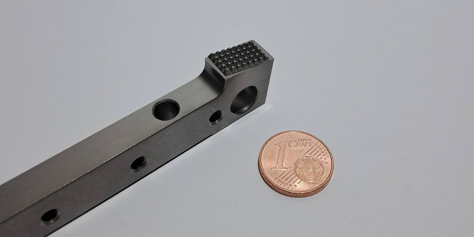 Hartmetall erodiert